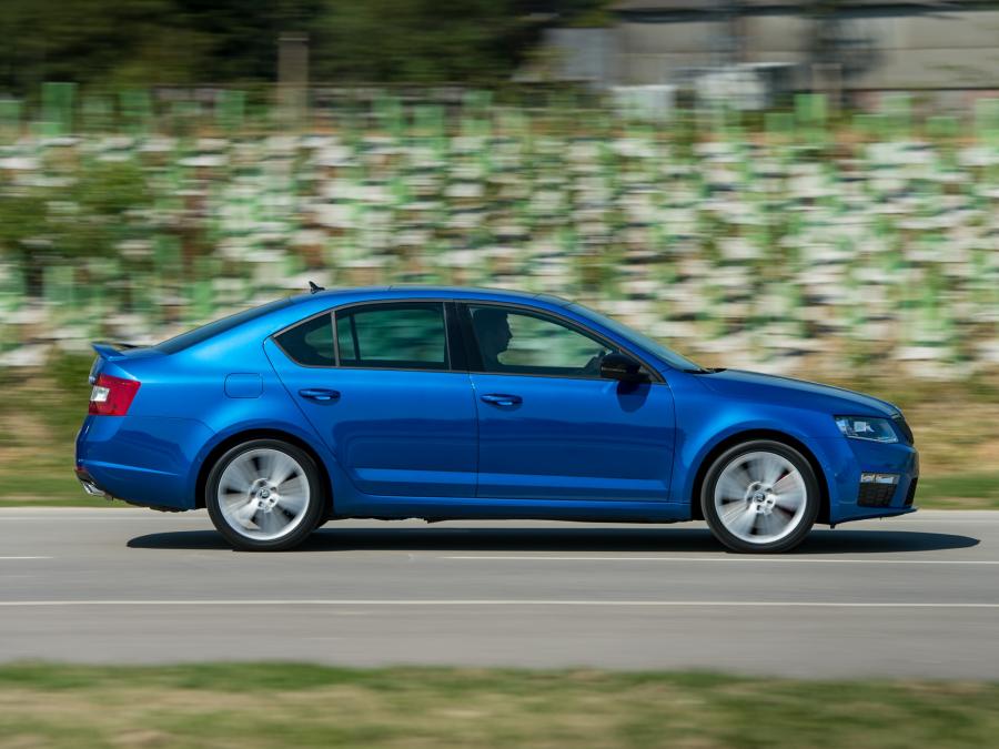  Skoda Octavia RS 2013 года  (фото 12 из 26)